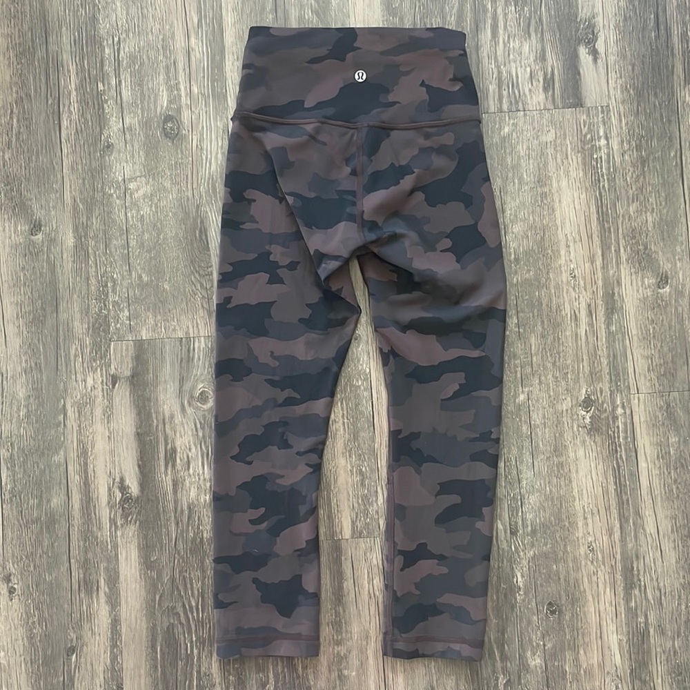 Lululemon Wunder Train Hi-Rise Crop 21”